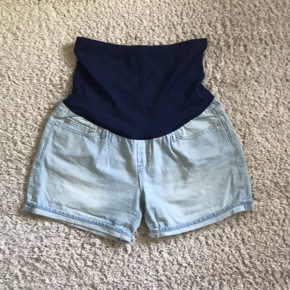 Gap Maternity Sexy Boyfriend Shorts